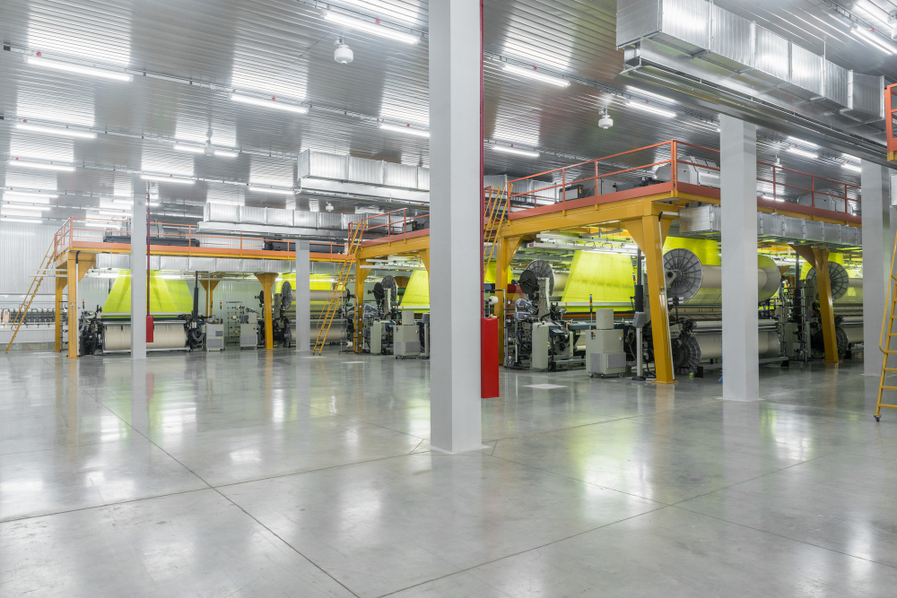 Factory floor renovation of an old damaged industrial concrete floor